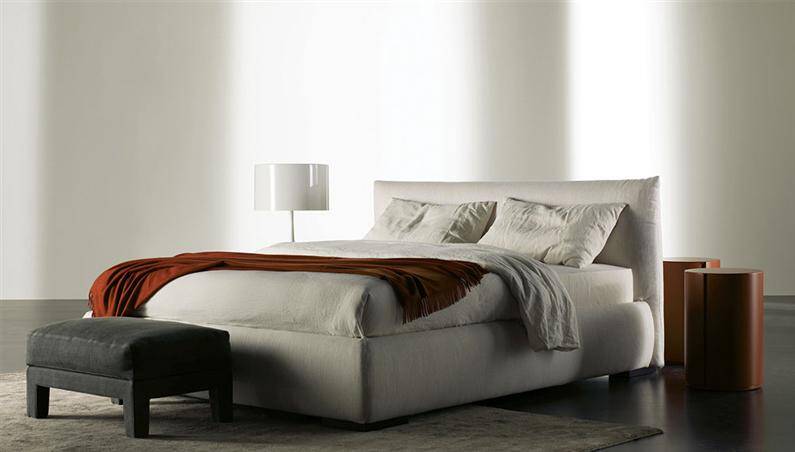 Classical beds reinterpreted with contemporary lines by Meridiani