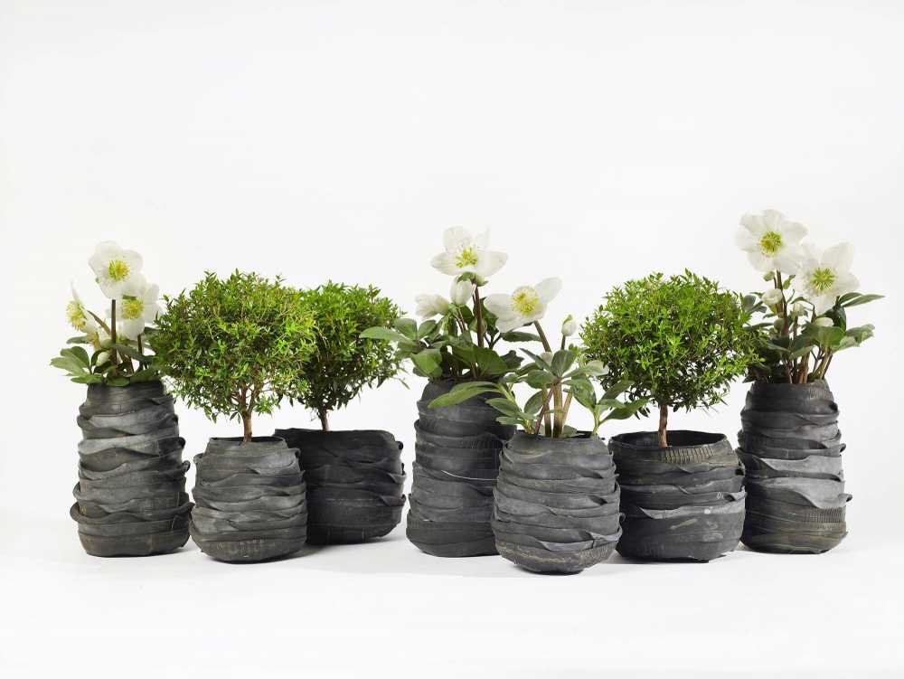 Serax - Flower pots can transform any garden or interior (4)