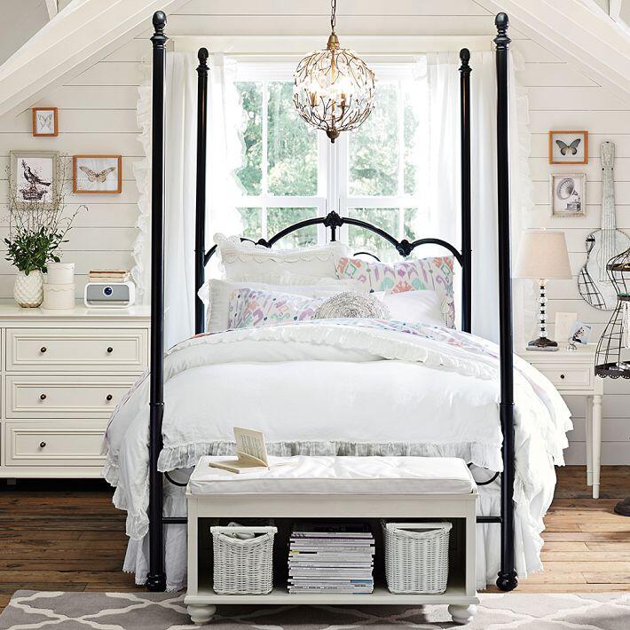 Bedroom ideas - canopy bed with contemporary design PB Teen (13)