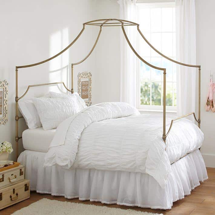 Bedroom ideas - canopy bed with contemporary design PB Teen (3)