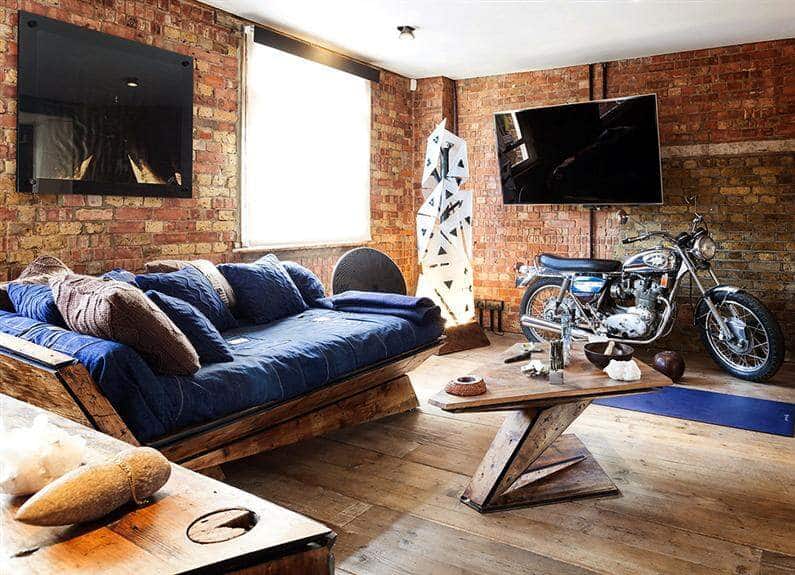 Wonderful apartment refurbished with unconventional interior design - www.homeworlddesign.com (1)