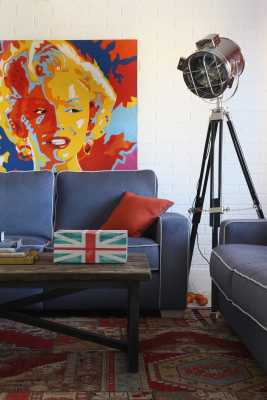 110 square Meters Apartment with Retro and Vintage Interior