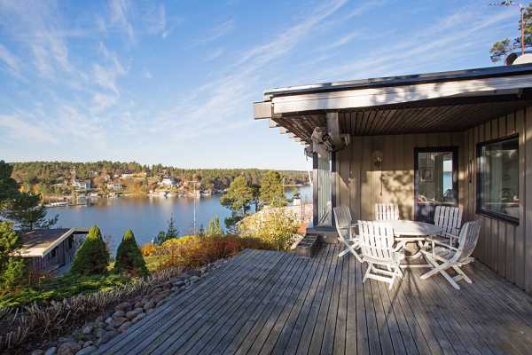 Swedish House with a Generous View of the Sea