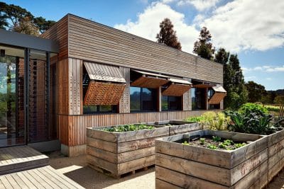 Kids’ Pod: Pavilion for Children Connected to House