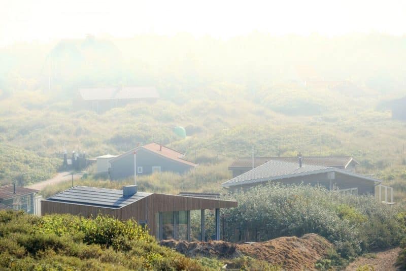 Vacation house with a retractable glass facade Bloem en Lemstra Architecten - HomeWorldDesign (1)