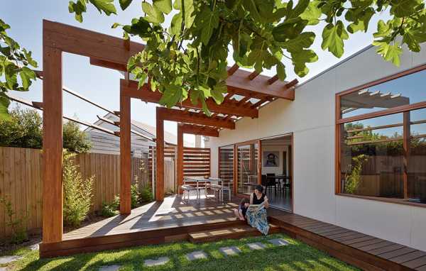 Crib and Chock House: Extension of Residence by Windust Architects