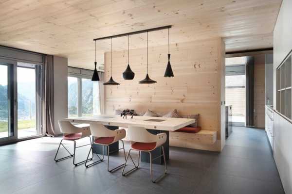 Retro House with Wooden Interior that Gives Freshness