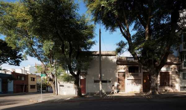 Casa Palmar in a Central Area of the City of Montevideo