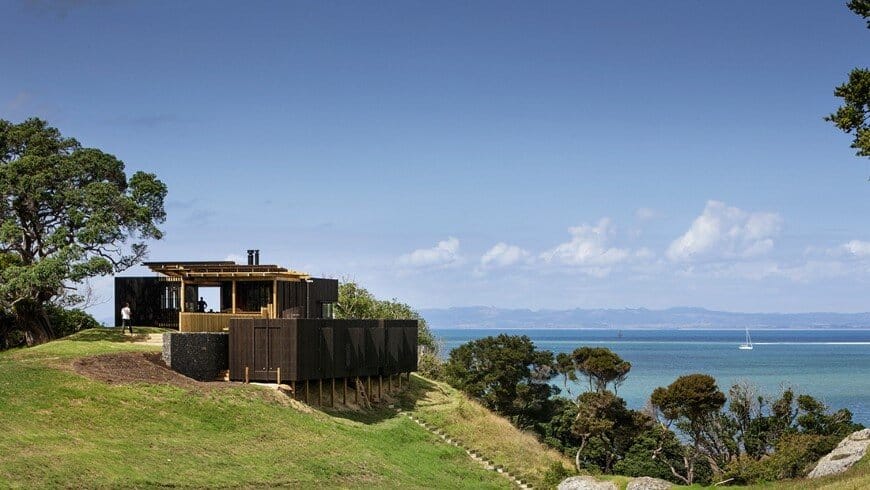 Castle Rock - beach houses with a fabulous openness (15)