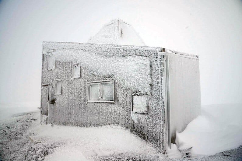 Rabot Cabin - close to glaciers in northern Norway (17)