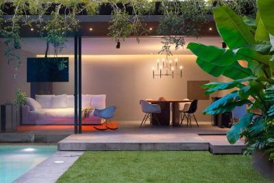 Barrancas House / Ezequiel Farca Studio