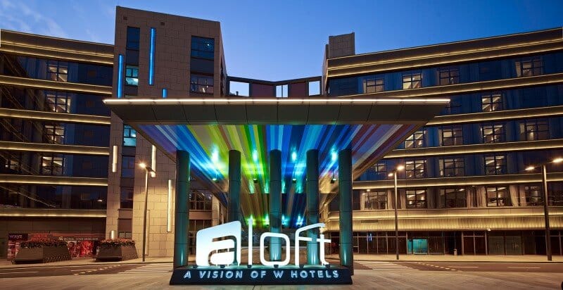 Aloft boutique hotel has a bold and elegant new identity in China (3)