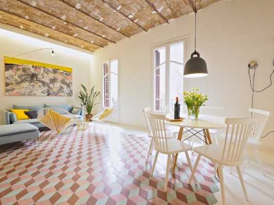 Fully Renovated Holiday Apartment in Barcelona