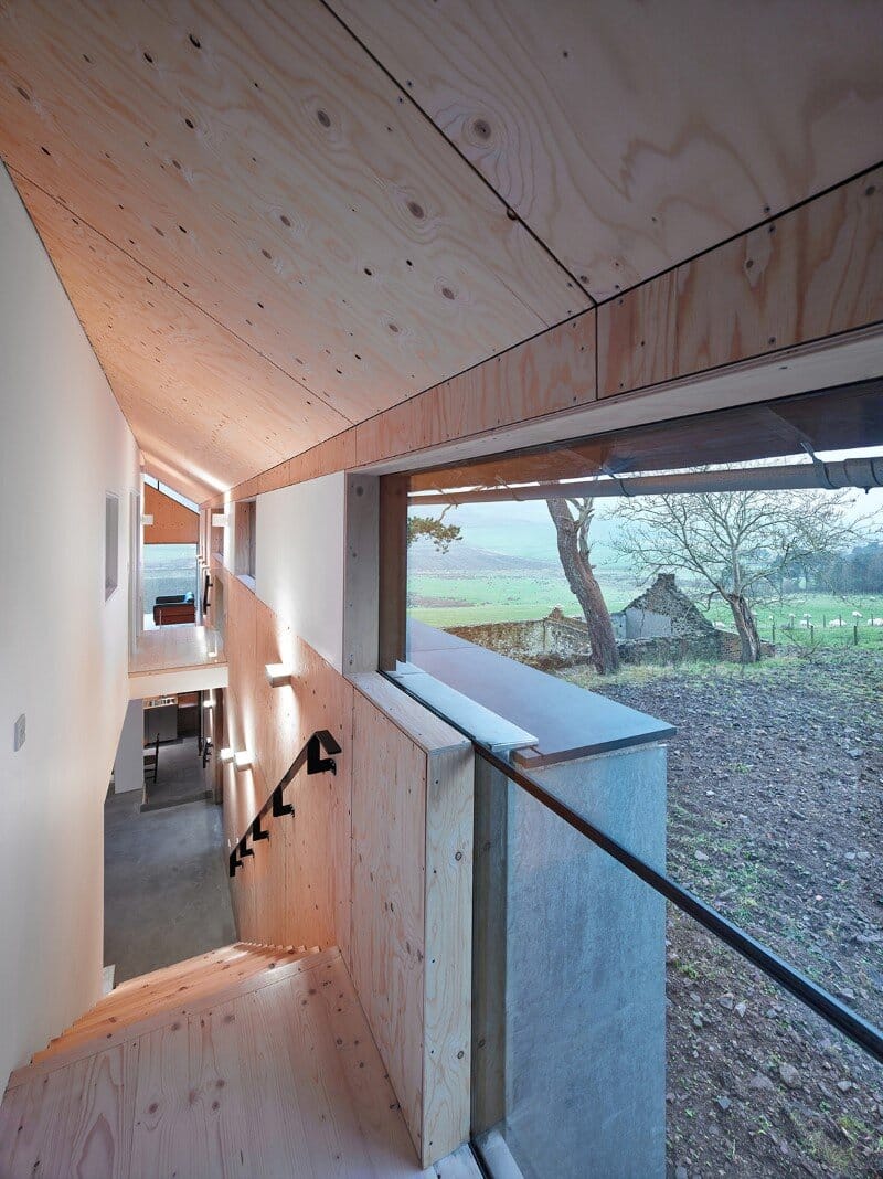 Old mill transformed into a modern holiday home (9)