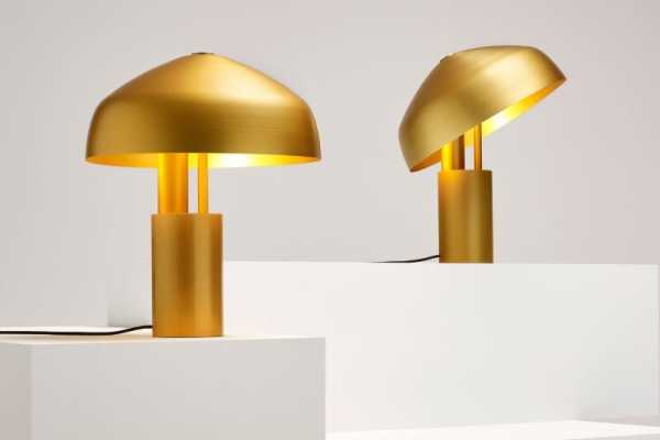 Aura Desk lamp by Ross Gardam