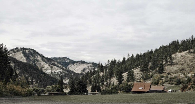 Canyon Barn - Old barn renovated and transformed into a three-bedroom retreat (2)