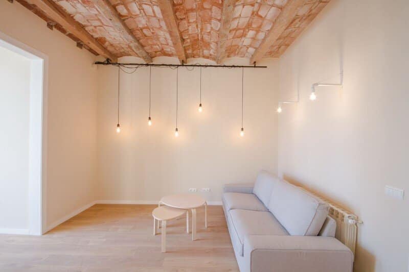 Barcelona superb apartment with modernist floors and high ceilings (8)