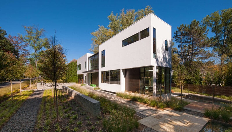 Energy-Efficient Prefab House Built in Just Two Days (13)