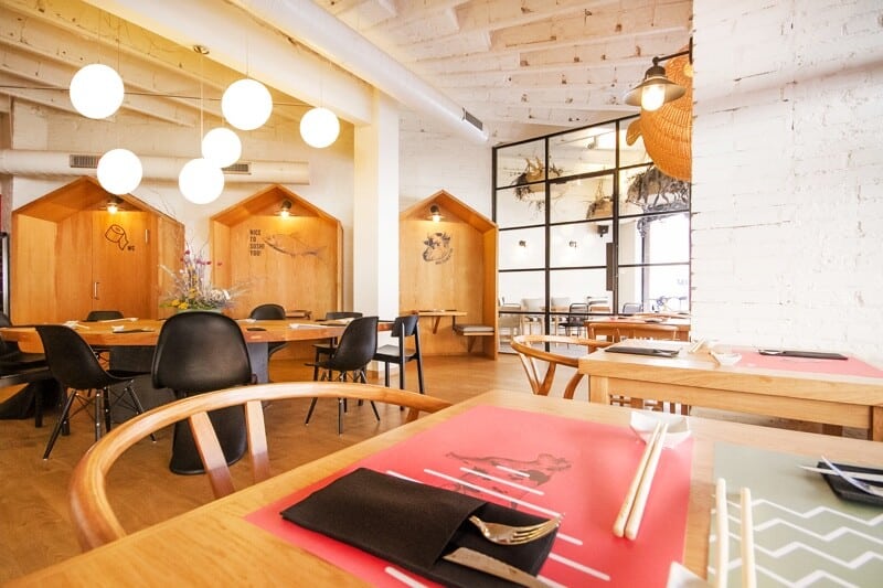 Fetén sushi-bistro in Barcelona by Piedra Papel Tijera Interiorismo (16)