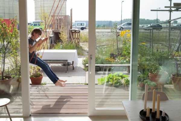 House in Amsterdam Completely Constructed with Massive Wooden Panels