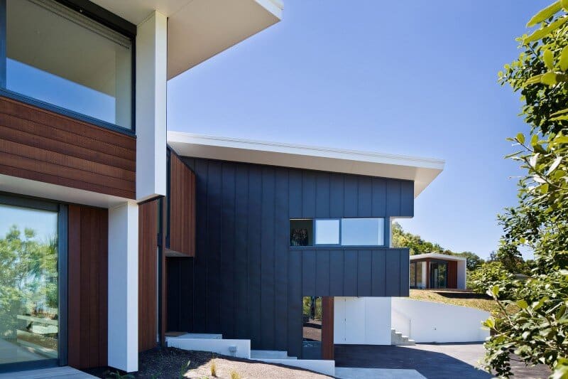 Korokoro House with expansive views over Wellington Harbour New Zealand (1)