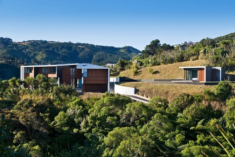 Korokoro House with expansive views over Wellington Harbour New Zealand (13)