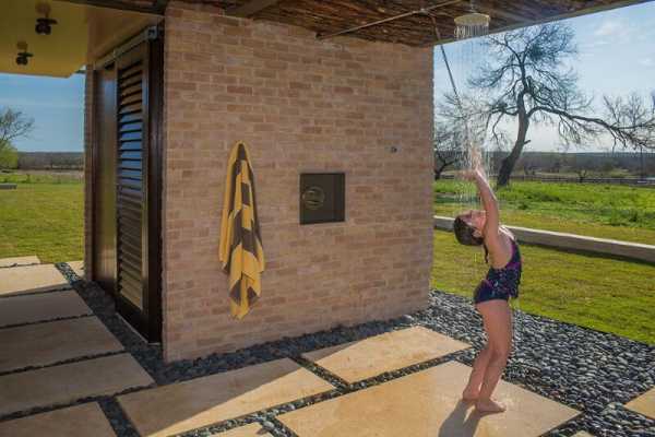 Temple Ranch Pool Cabana with Jacal Shade Structures