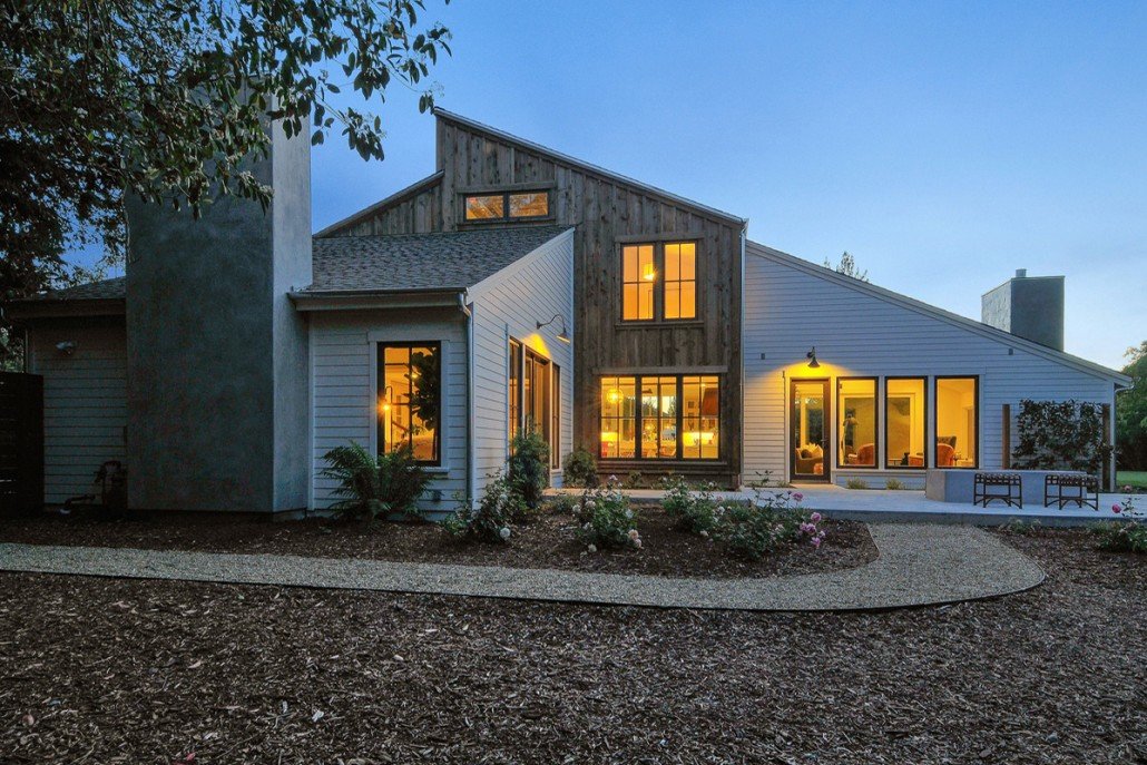 Cordilleras House - Modern Farmhouse in Sonoma, California (2)