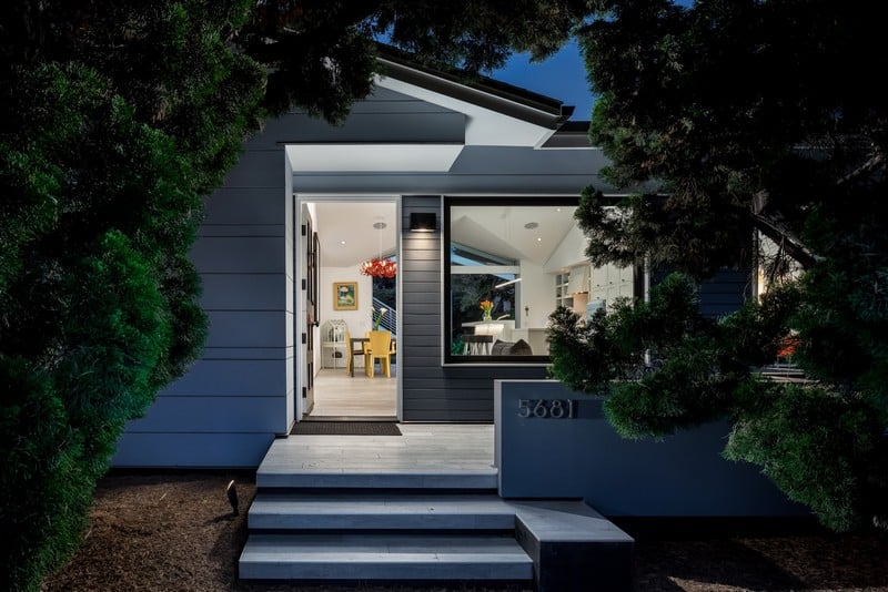 Dolphin Place Cottage