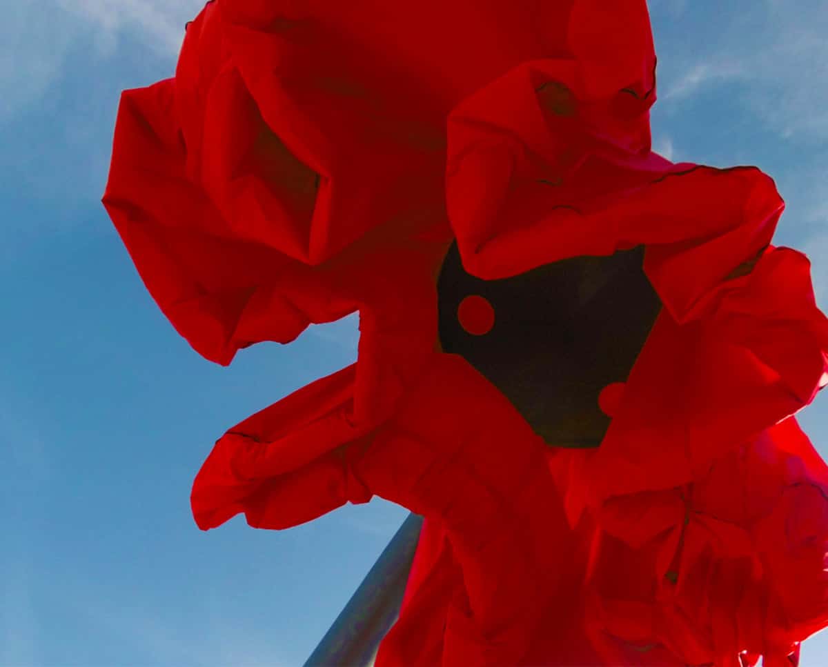 Dynamic Street Installation in Vallero Square in Jerusalem Giant Urban Flowers (5)