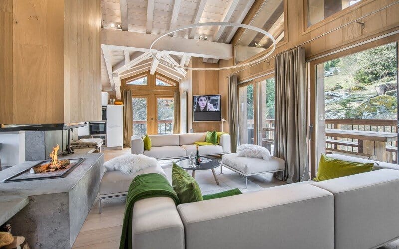 Luxury chalet located in a private hamlet - a modern winter wonderland (1)