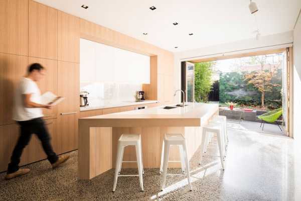 South Melbourne House: Refurbishment of an Double Storey Terrace House