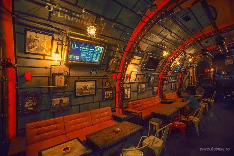 Submarine Pub Designed in Industrial Style with Steampunk Features (15)