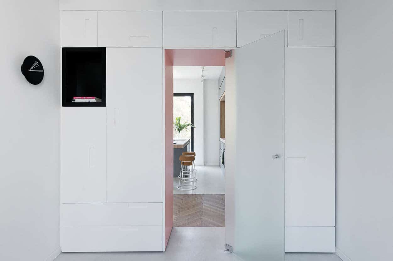 When Color Meets Calm - 55 square meters in Central Tel Aviv (7)