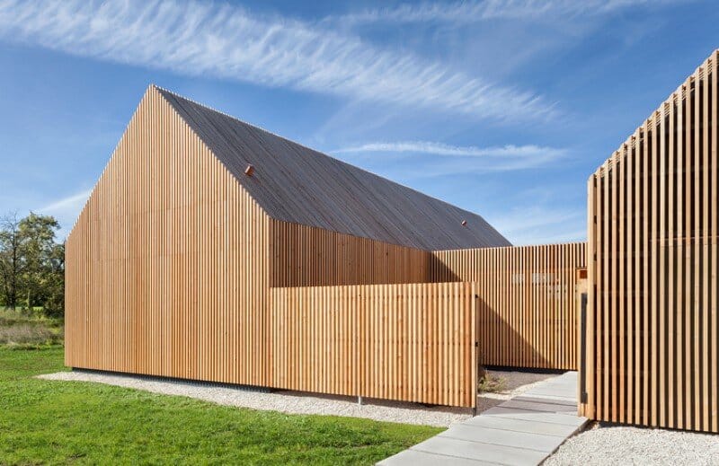 Wohnhaus aus Holz wooden-frame house heated by a geothermal heat pump (2)