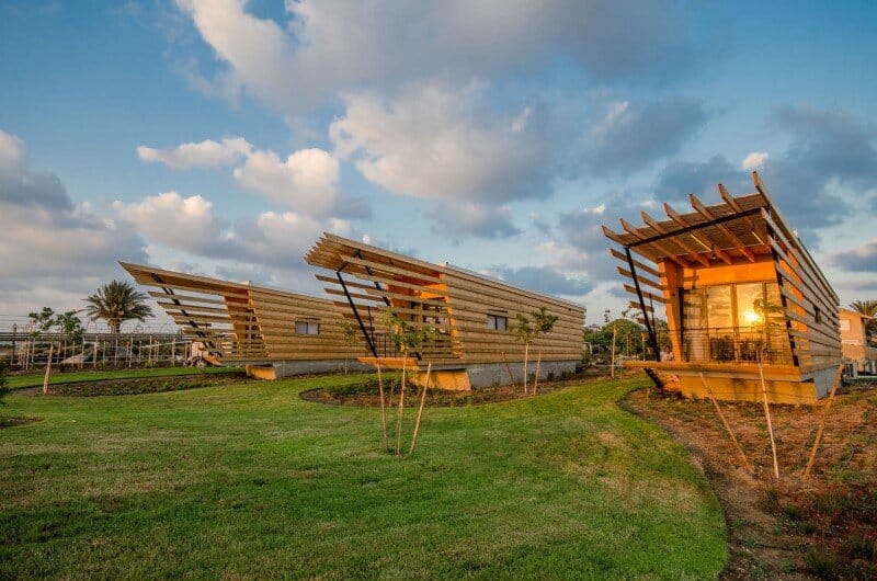 Wooden huts built with prefabricated elements (9)