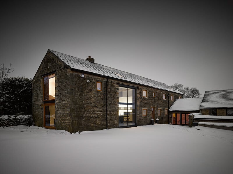 Cat Hill Barn - 16th Century Barn Converted into a Modern House (2)