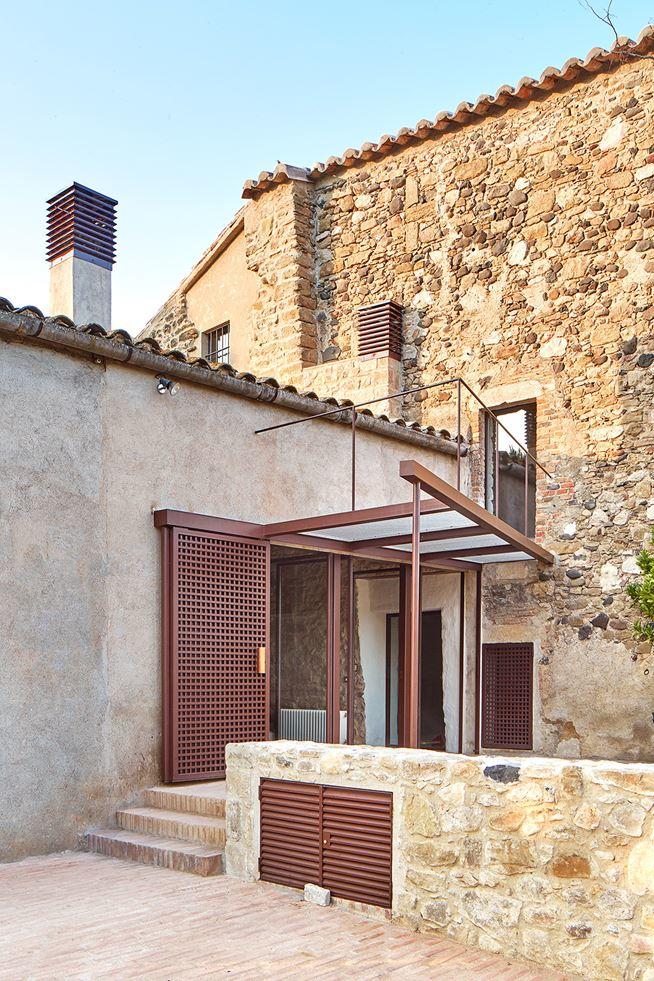 Farmhouse rehabilitated in Emporda, Spain (9)