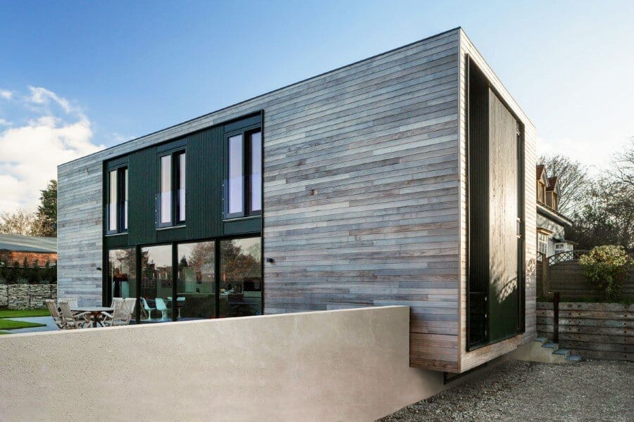 Flat-Packed Panels Home in the Countryside Near Oxford, England 3