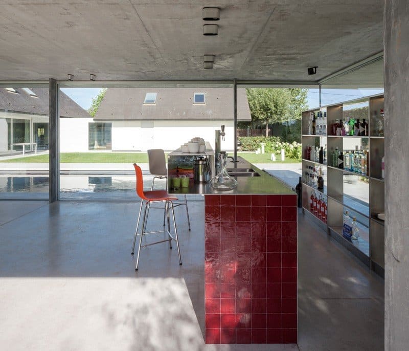 Glass And Concrete Pool House In Belgium (18)