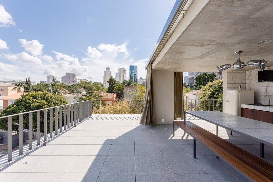 Lara House is a generous and light-filled home in Sao Paulo - by Felipe Hess (19)