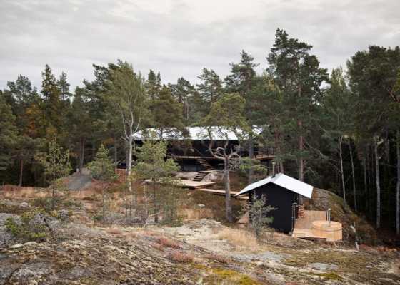 Single Story Vacation House on an Island in the Stockholm Archipelago