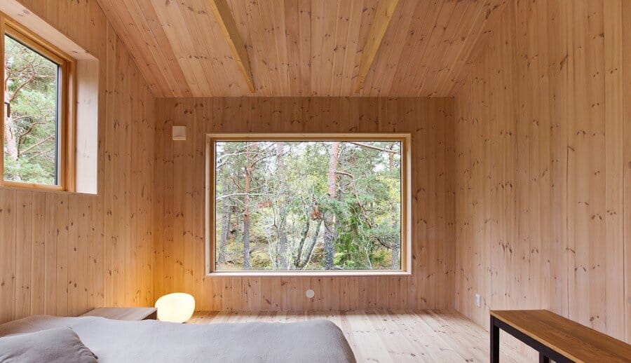 Single Story Vacation House on an Island in the Stockholm Archipelago (9)