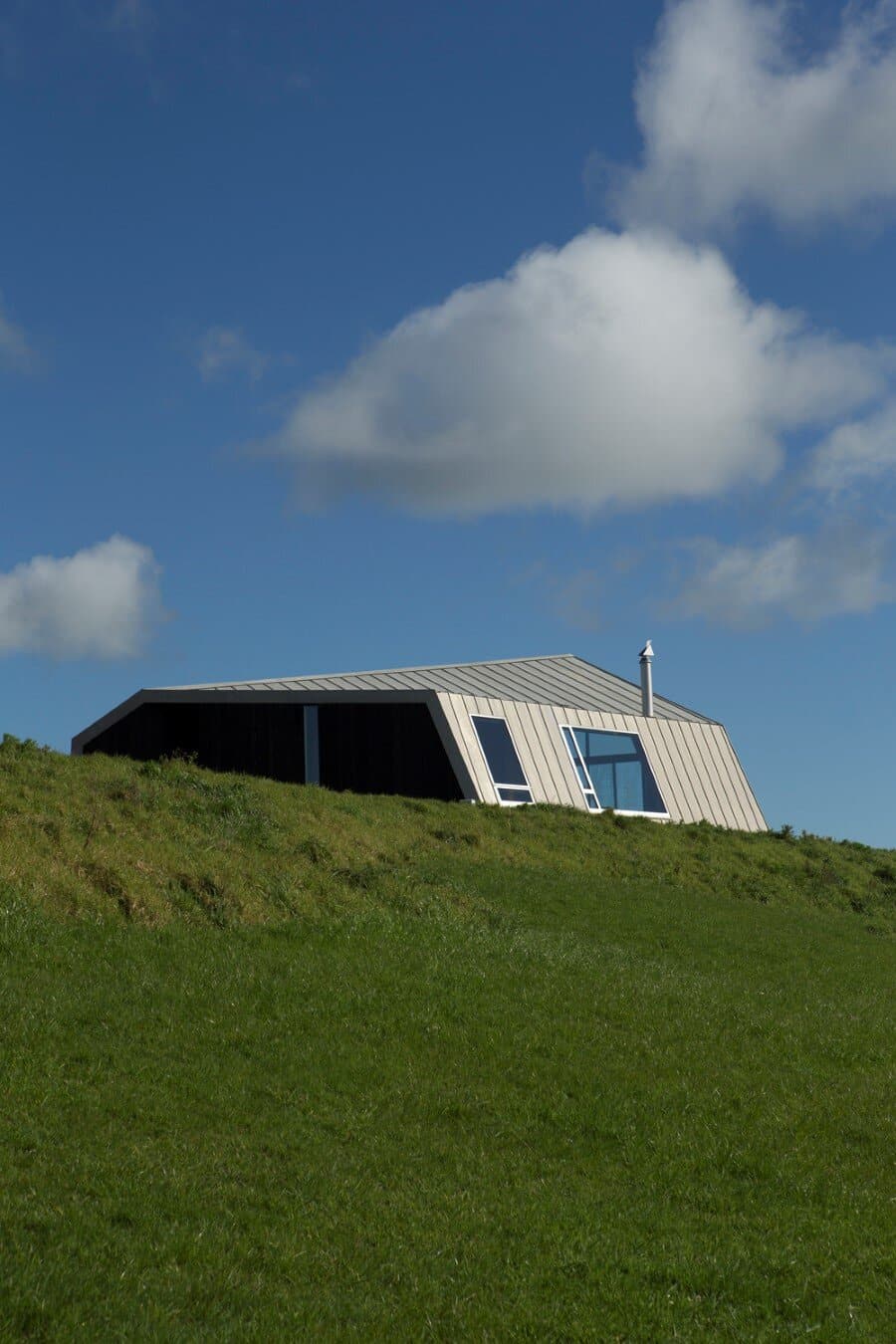 The Crossing House overlooking Pakiri Beach (2)