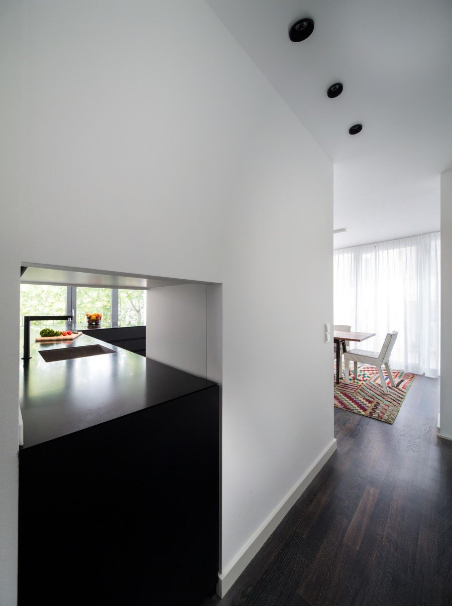 Two-Storey Flat Renovated by Schöne Räume in Frankfurt (4)