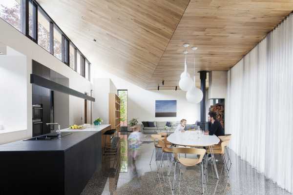 Contemporary Addition and Restoration to a Historic House