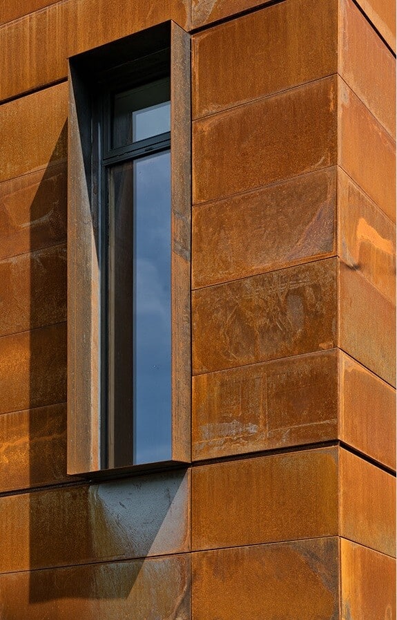 Heathdale Residence - smart home encased in Cor-Ten steel panels (7)