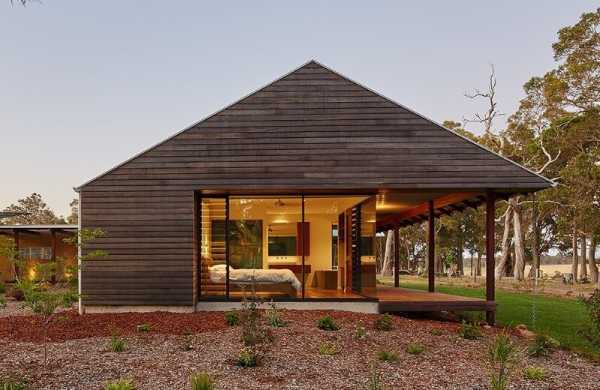 Modern Australian Farm House with Passive Solar Design