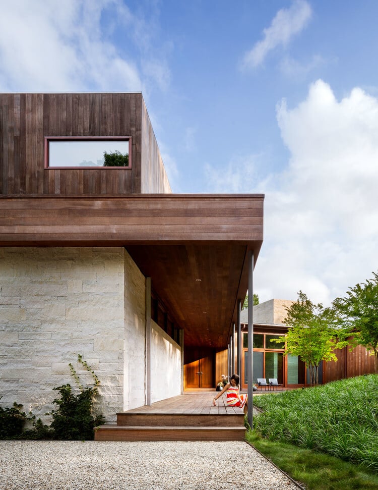 Water Mill House by Khanna Schultz (11)