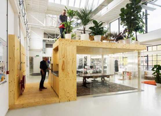 Loft Office for Architecture in Rotterdam / Jvantspijker